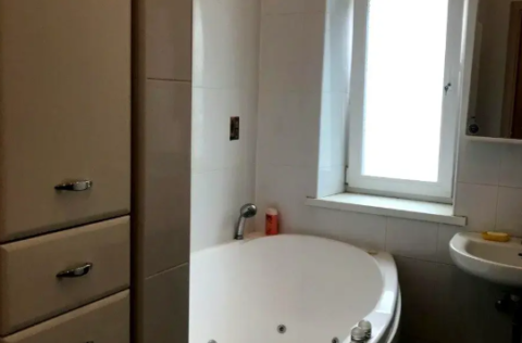 Bathroom in stalinka apartment on Tarasivska Street 7, Kyiv