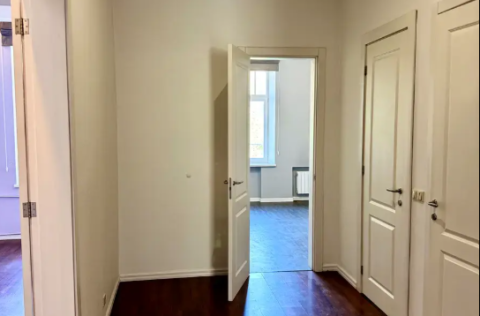 Corridor in a Stalinka apartment on Ivana Kozlovskoho Lane 5, Kyiv
