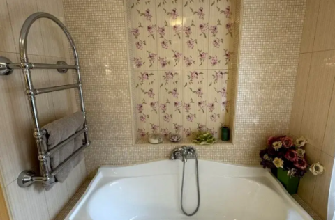 Bathroom in a renovated apartment on Yevhena Chykalenka Street, Kyiv