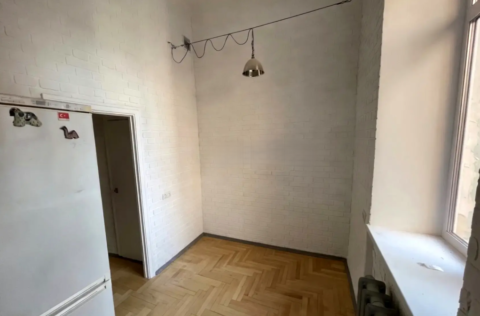Kitchen in a renovated apartment on Kostelna Street 5, Kyiv