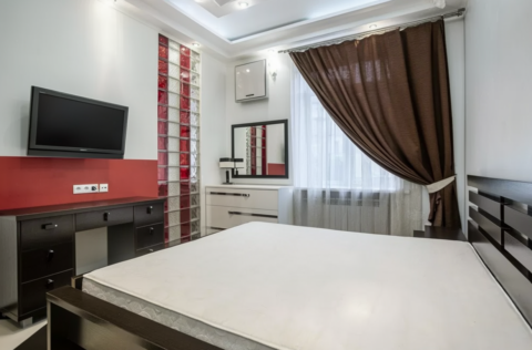 Bedroom in a furnished apartment on Velyka Vasylkivska Street 20, Kyiv
