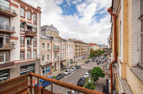 Street view from an apartment on Prorizna Street 21, Kyiv