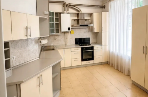 Kitchen in a renovated duplex apartment on Tarasa Shevchenka Lane, Kyiv