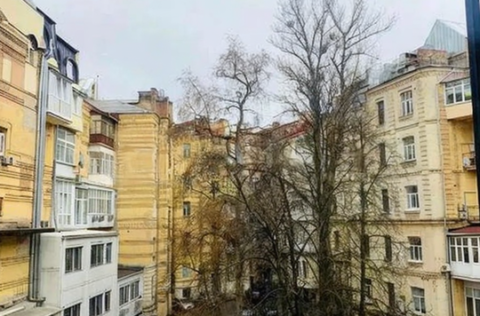 Backyard view from an apartment on Arkhitektora Horodetskoho Street 10/1, Kyiv