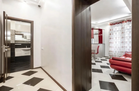 Corridor in a furnished apartment on Velyka Vasylkivska Street 20, Kyiv