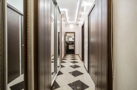 Corridor in a furnished apartment on Velyka Vasylkivska Street 20, Kyiv