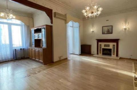 Living room in a duplex penthouse on Arkhitektora Horodetskoho Street 15, Kyiv