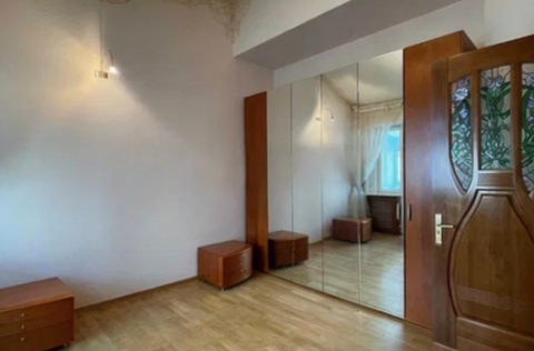 Bedroom in a duplex penthouse on Arkhitektora Horodetskoho Street 15, Kyiv