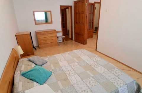 Vestor.Estate bedroom at Khreshchatyk St 25, Stalinka, Kyiv real estate