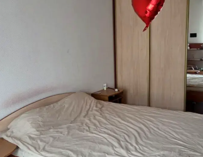 Vestor.Estate bedroom at Liuteranska St 17, Stalinka, Kyiv real estate