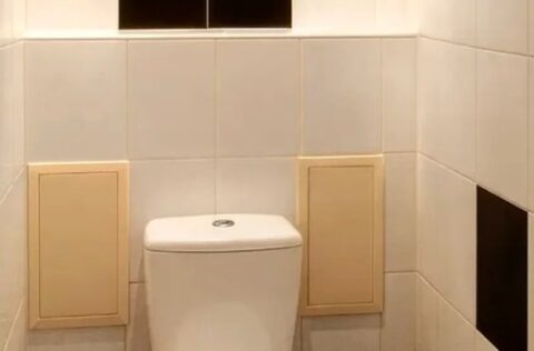 Bathroom in a 2-bedroom apartment on Khreshchatyk Street 29, Kyiv