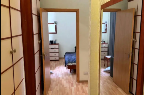 Vestor.Estate corridor at Reitarska St 13, historic Kyiv apartment