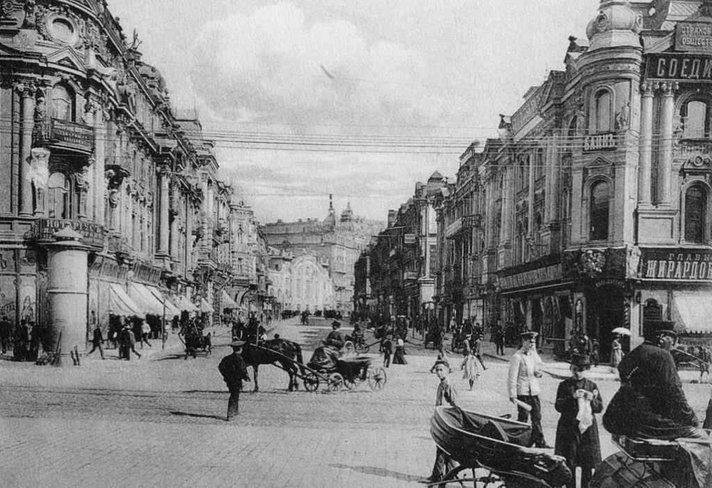 Black-and-white historical photograph of an old street in the former Mering estate, Kyiv