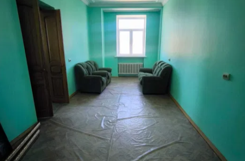 Vestor.Estate bedroom at Yevhena Chykalenka St 20A, Kyiv