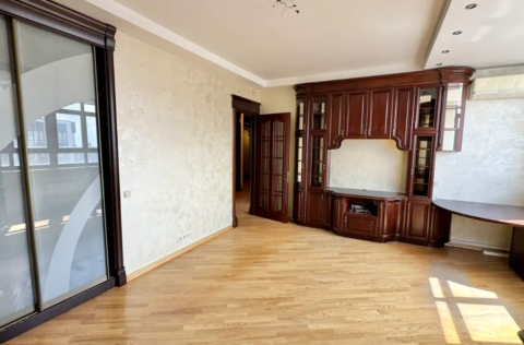 Vestor.Estate bedroom at Bulvarno-Kudriavska St 11-A, Kyiv