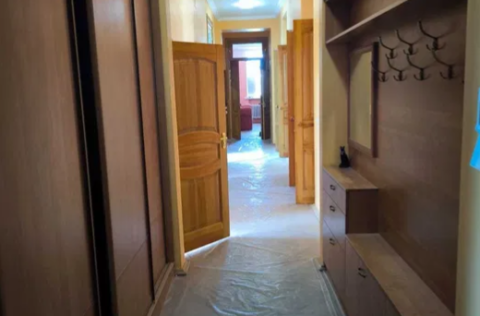 Vestor.Estate corridor at Yevhena Chykalenka St 20A, Kyiv