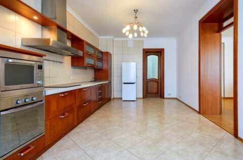 Vestor.Estate kitchen at Patorzhynskoho St 14, Kyiv