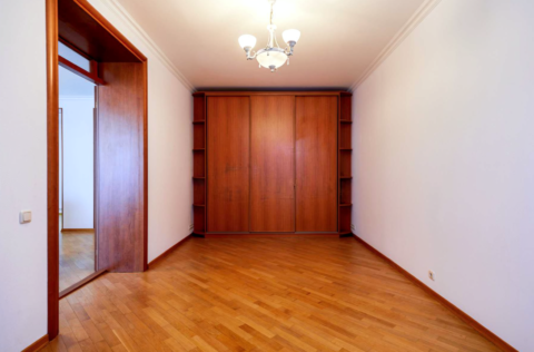 Vestor.Estate bedroom at Patorzhynskoho St 14, Kyiv