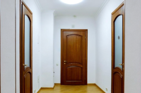 Vestor.Estate corridor at Patorzhynskoho St 14, Kyiv